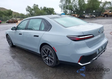 2023 BMW 740 I z USA, uszkodzony, nr VIN WBA23EH05PCM73559